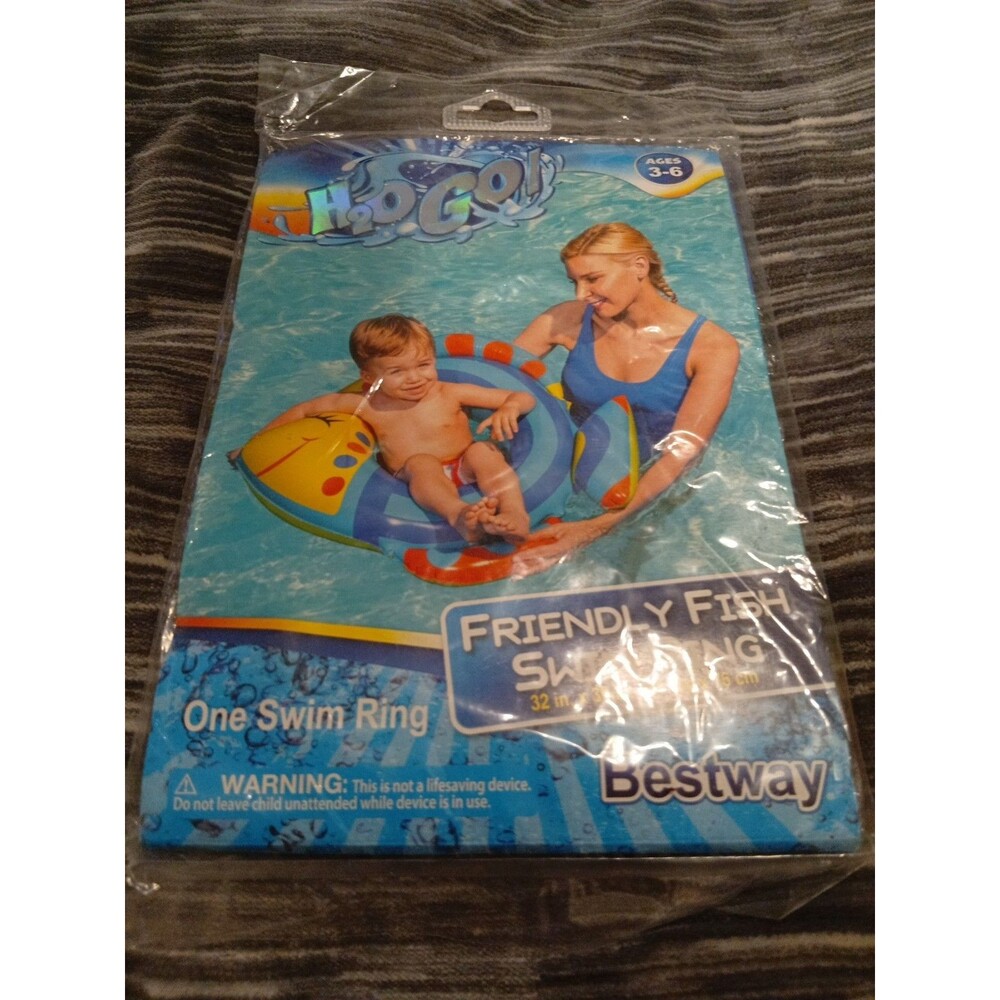 H2O Go! Bestway Friendly Fish Swim Ring 32x30 Pool Float - New in Package